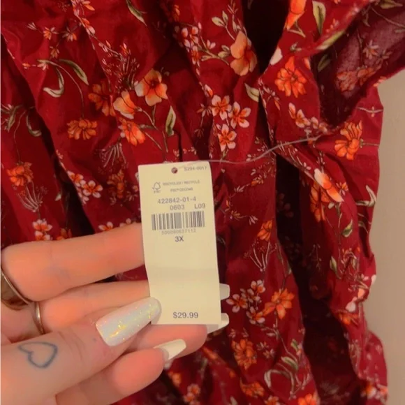 Old navy blouse nwt - Picture 3 of 3